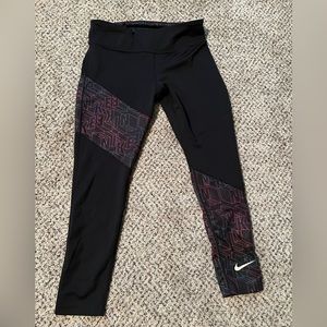 Nike Dri fit tight fit leggings size M crop